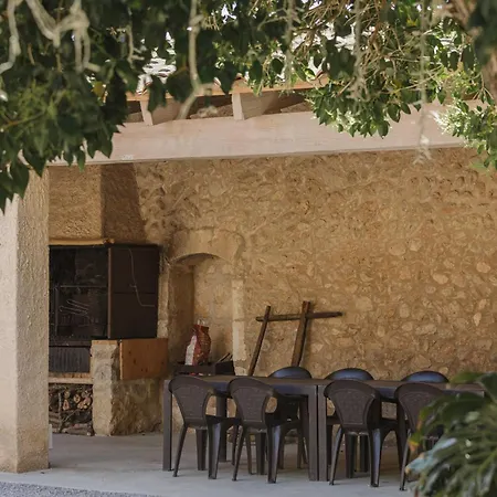Historic Nature, Charm & Total Privacy Villa *
